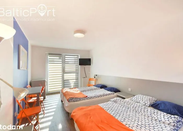 Zielone Podworko 우스트 노리 모르스키