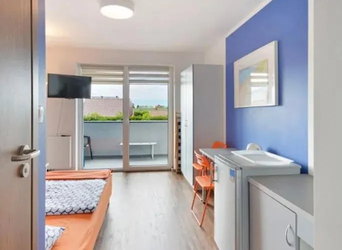 Zielone Podworko 우스트 노리 모르스키